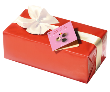 Gift-wrapped box with bow (250g)